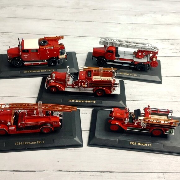 Yat Ming Vintage Metal Die Case Fire Engine Truck 1:43 Signature Series - Picture 3 of 7